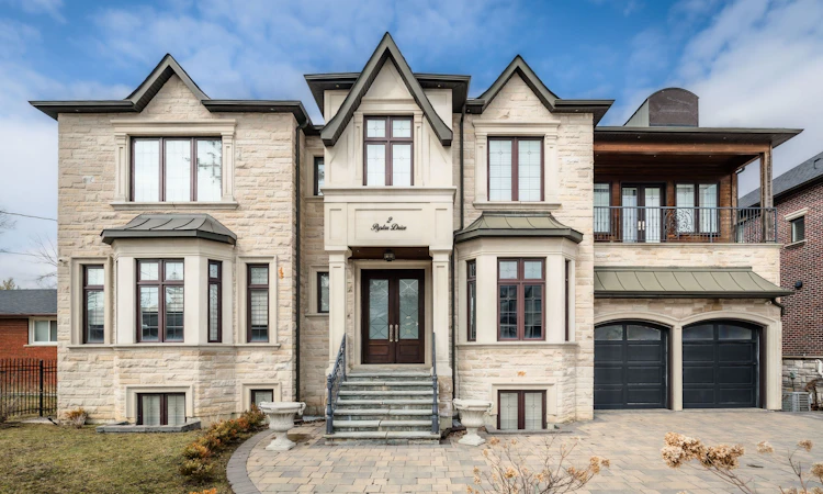 2 Poplar Drive