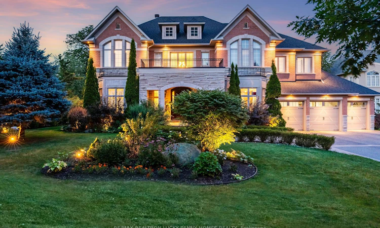 30 Bernadotte Drive