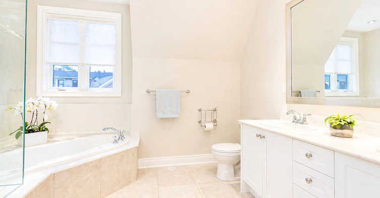 10 Powseland Crescent, Vaughan, ON, L4L 0C5 - 11