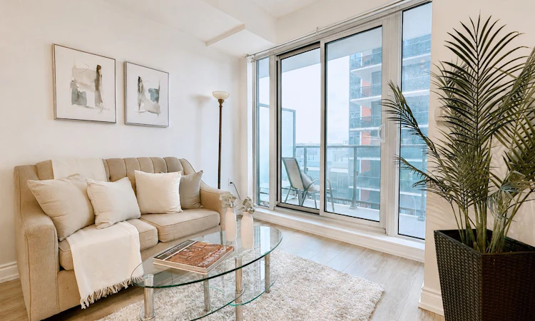 710-9600 Yonge Street