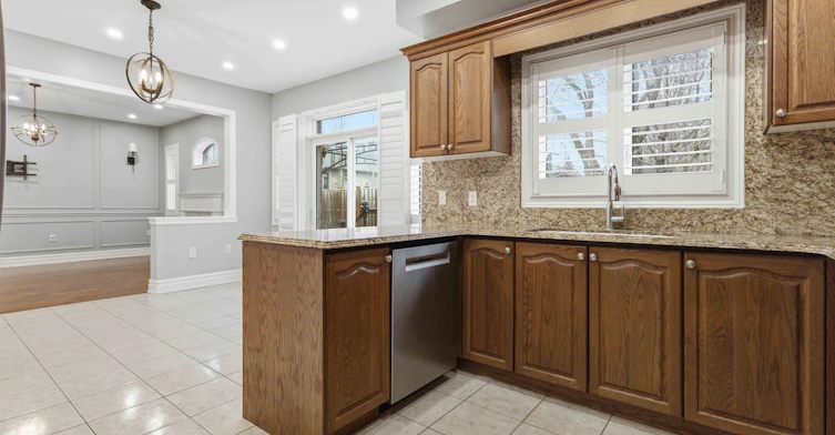 108 Cabin Trail Crescent W, Whitchurch-Stouffville, ON, L4A 0S7 - 12