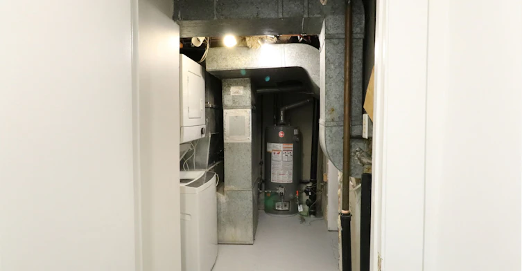 Basement-122 Longford Drive, Newmarket, ON, L3Y 2Y5 - 12