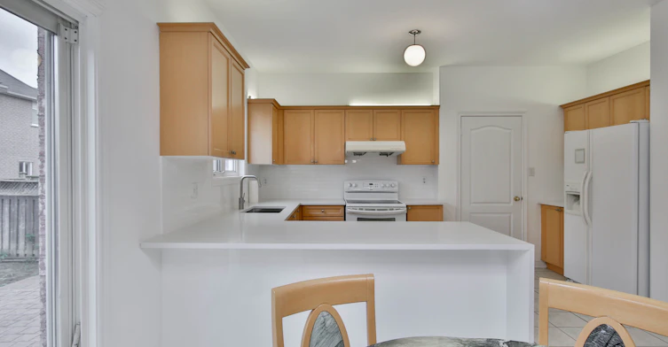 15 Briarglen Road, Markham, ON, L6C 2K5 - 18