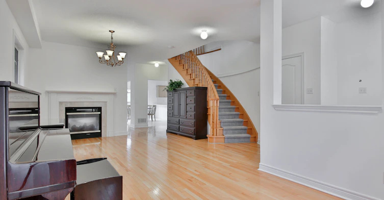 15 Briarglen Road, Markham, ON, L6C 2K5 - 9
