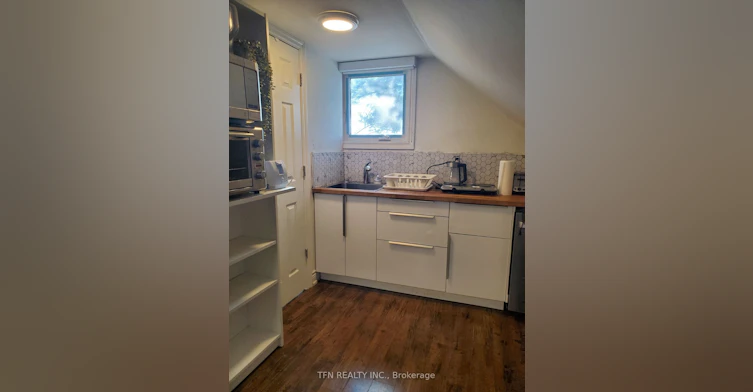 B-13620 Weston Road, King, ON, L7B 1K4 - 4