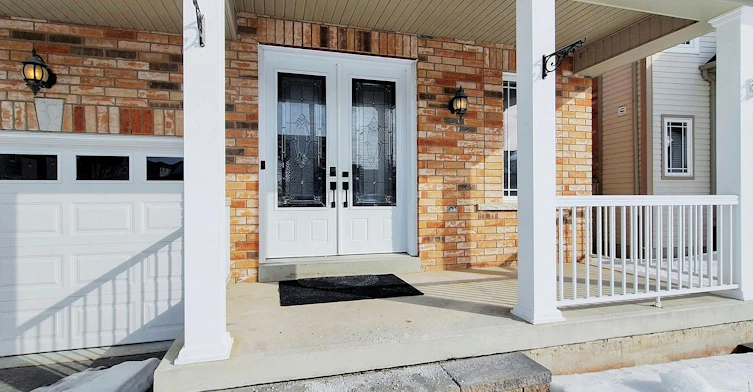 Upper Level & main level-25 Bache Avenue, Georgina, ON, L4P 0C7 - 2