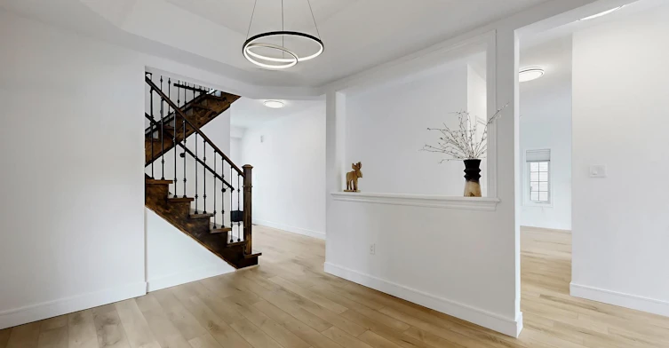 Upper Level & main level-25 Bache Avenue, Georgina, ON, L4P 0C7 - 11