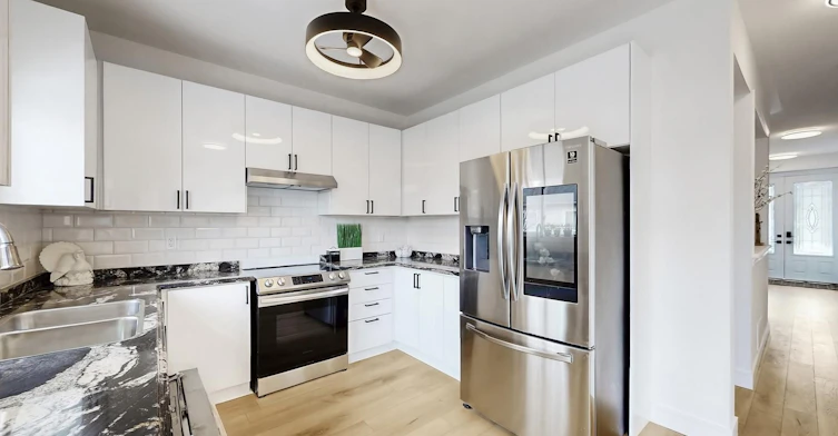 Upper Level & main level-25 Bache Avenue, Georgina, ON, L4P 0C7 - 13