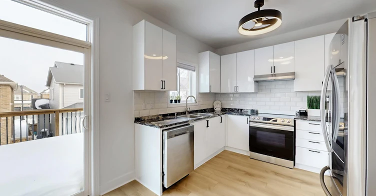 Upper Level & main level-25 Bache Avenue, Georgina, ON, L4P 0C7 - 14