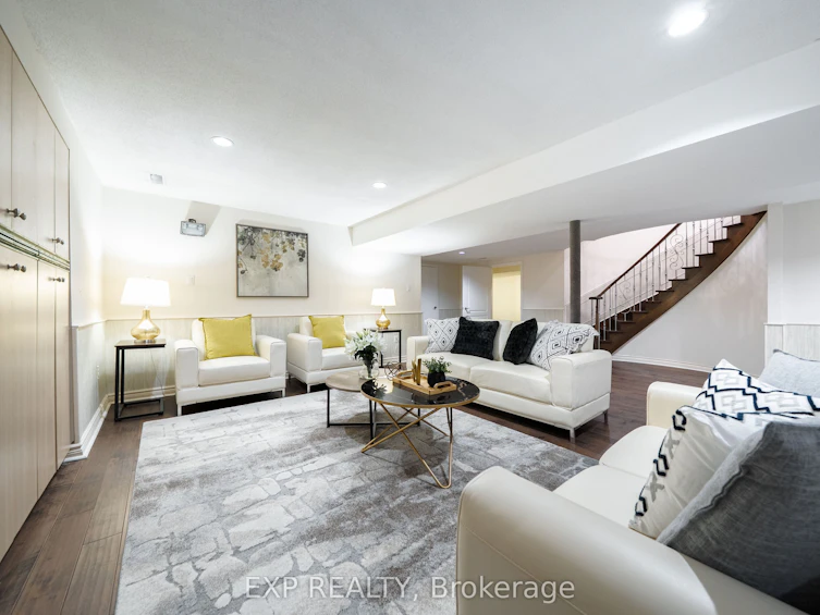10 Edmund Crescent, Richmond Hill, ON, L4B 2X9 - 42