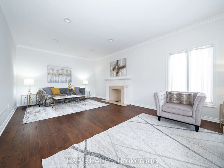 10 Edmund Crescent, Richmond Hill, ON, L4B 2X9 - 8