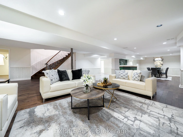 10 Edmund Crescent, Richmond Hill, ON, L4B 2X9 - 41