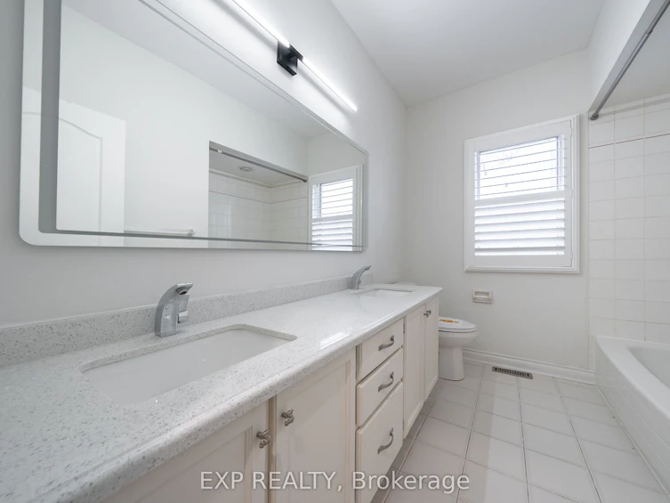 10 Edmund Crescent, Richmond Hill, ON, L4B 2X9 - 32