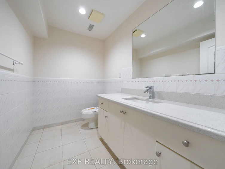 10 Edmund Crescent, Richmond Hill, ON, L4B 2X9 - 45