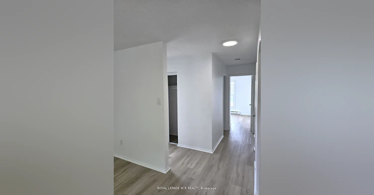 217-2 Orchard Heights Boulevard, Aurora, ON, L4G 3W3 - 4