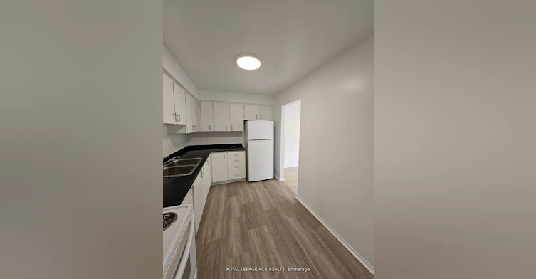 217-2 Orchard Heights Boulevard, Aurora, ON, L4G 3W3 - 12