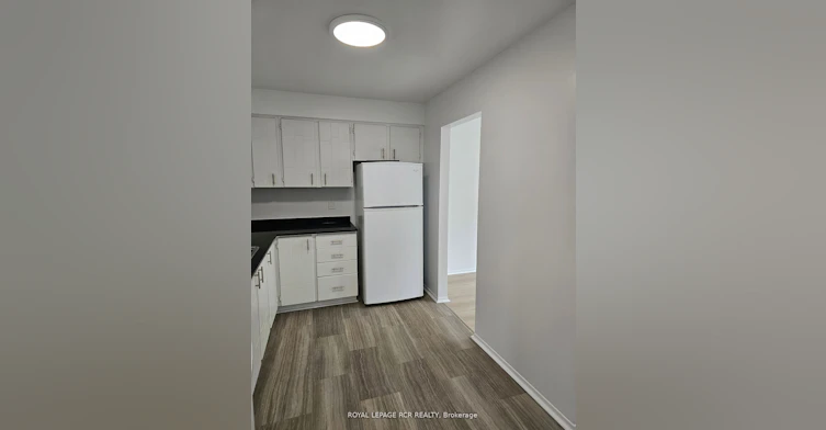217-2 Orchard Heights Boulevard, Aurora, ON, L4G 3W3 - 14