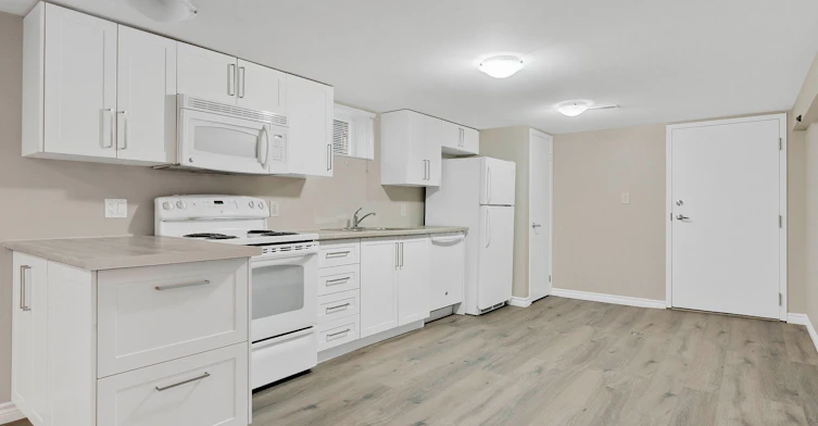Bsmt#1-253 Alsace Road, Richmond Hill, ON, L4C 2W9 - 10
