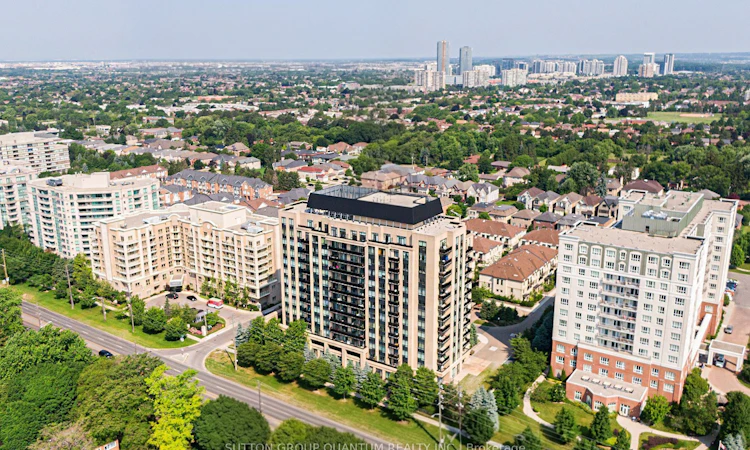 205-520 Steeles Avenue W