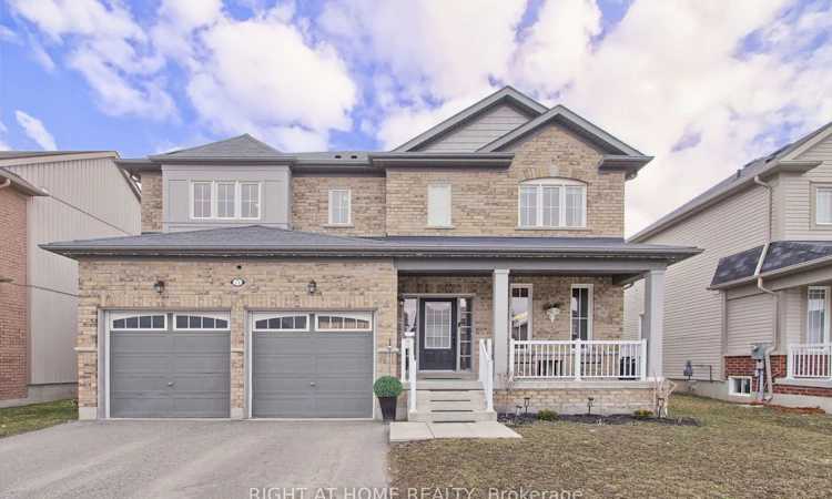 14 Don Hadden Crescent