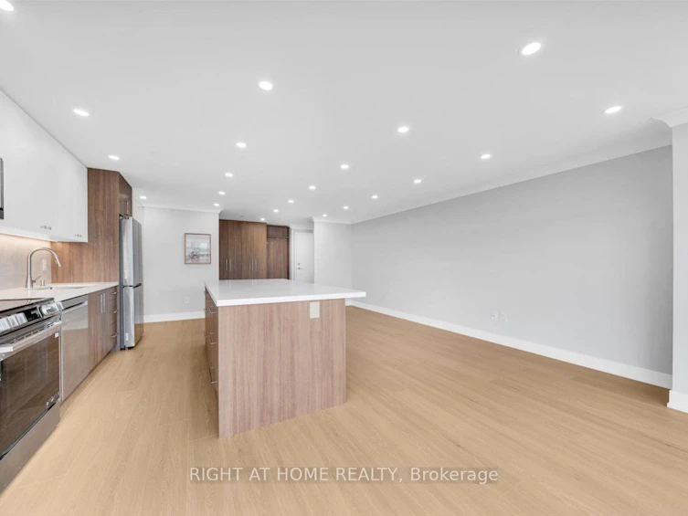 703-5 Weldrick Road W, Richmond Hill, ON, L4C 8S9 - 11