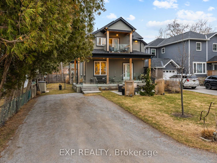 12 Frankfort Grove, Georgina, ON, L0E 1L0