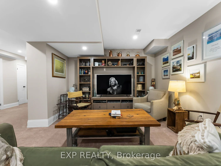 12 Frankfort Grove, Georgina, ON, L0E 1L0 - 32