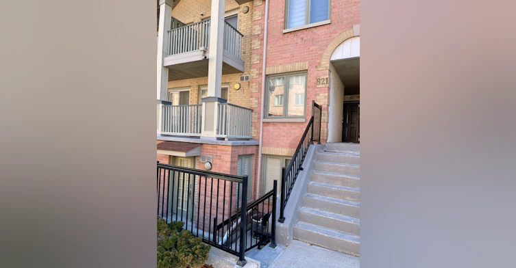 821-75 Weldrick Road, Richmond Hill, ON, L4C 0H9 - 2