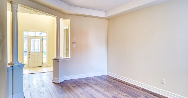 17 Mercury Avenue, Georgina, ON, L4P 0H1 - 4