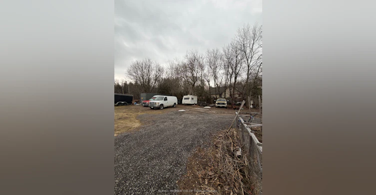 1130 Mulock Drive, Newmarket, ON, L3Y 9C2