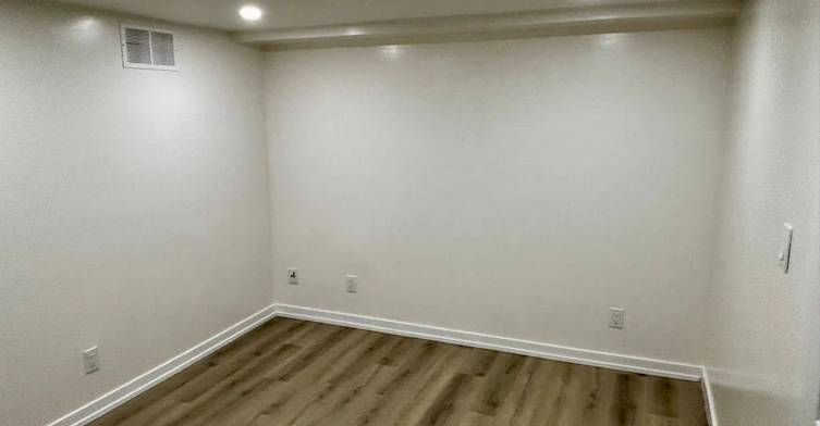 Basement B-736 Sunnypoint Drive, Newmarket, ON, L3Y 2Z8 - 9