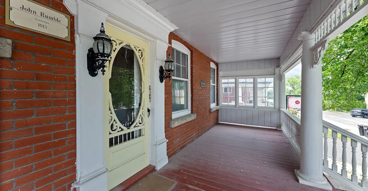 Upper-36 Arnold Crescent, Richmond Hill, ON, L4C 3R5 - 3