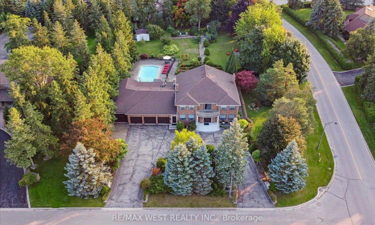 190 Sandys Drive