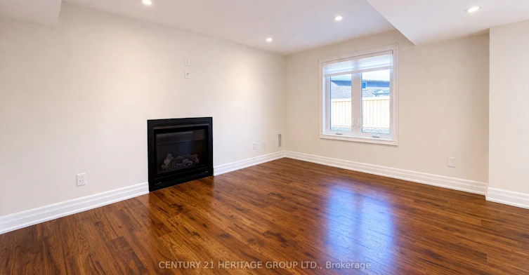 691 Shanahan Boulevard, Newmarket, ON, L3X 1P8 - 8