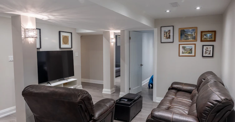 Basement-19 Corner Brook Crescent, Vaughan, ON, L4H 0J7 - 5