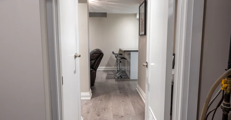 Basement-19 Corner Brook Crescent, Vaughan, ON, L4H 0J7 - 4