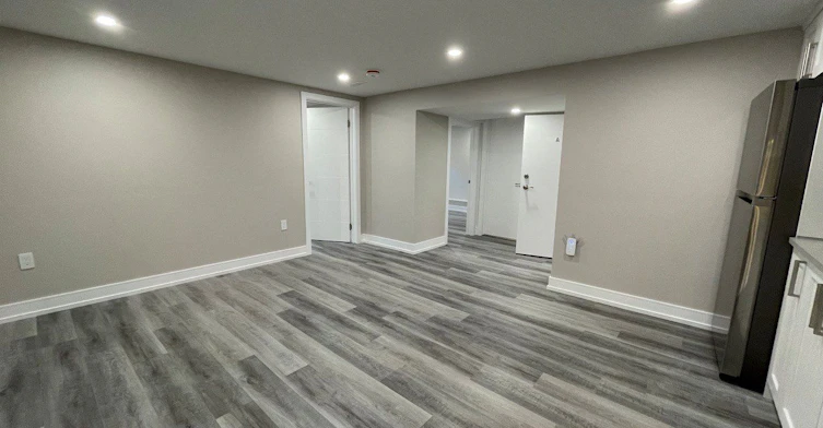 Bsmt A-30 Lewis Drive, Vaughan, ON, L4L 2B6 - 8