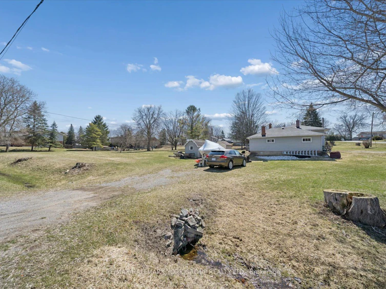 211 East Street, East Gwillimbury, ON, L9N 1K6 - 22