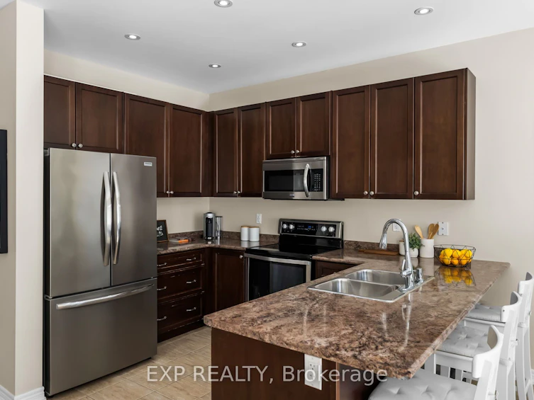 26 Scotia Road, Georgina, ON, L0E 1R0 - 9