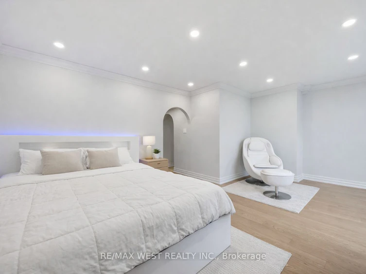TH #10-100 Arbors Lane, Vaughan, ON, L4L 7G4 - 18