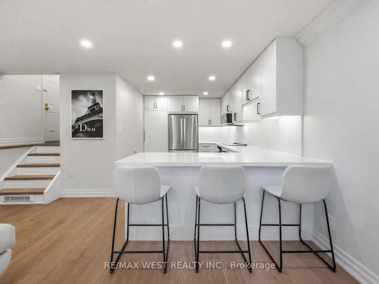 TH #10-100 Arbors Lane, Vaughan, ON, L4L 7G4 - 13