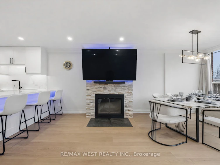 TH #10-100 Arbors Lane, Vaughan, ON, L4L 7G4 - 9