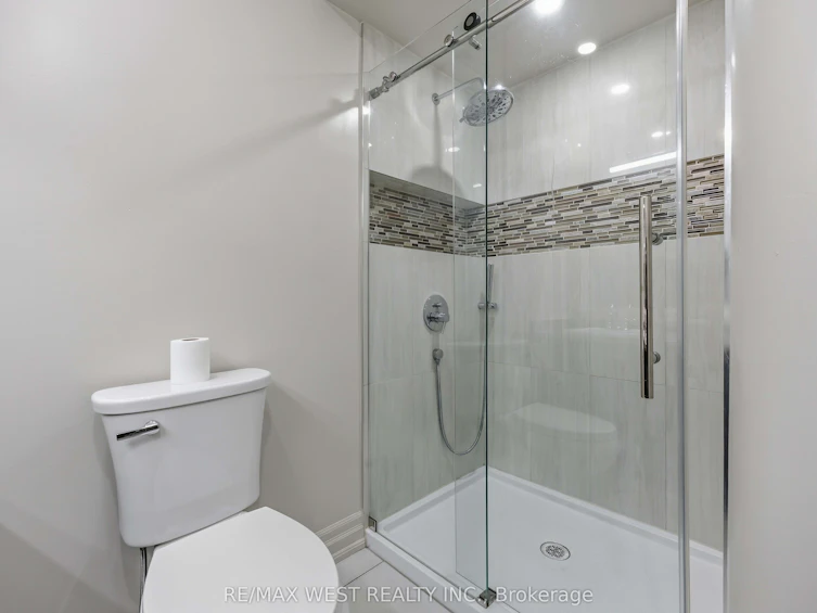 TH #10-100 Arbors Lane, Vaughan, ON, L4L 7G4 - 28
