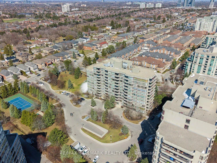512-81 Townsgate Drive, Vaughan, ON, L4J 8E6 - 32