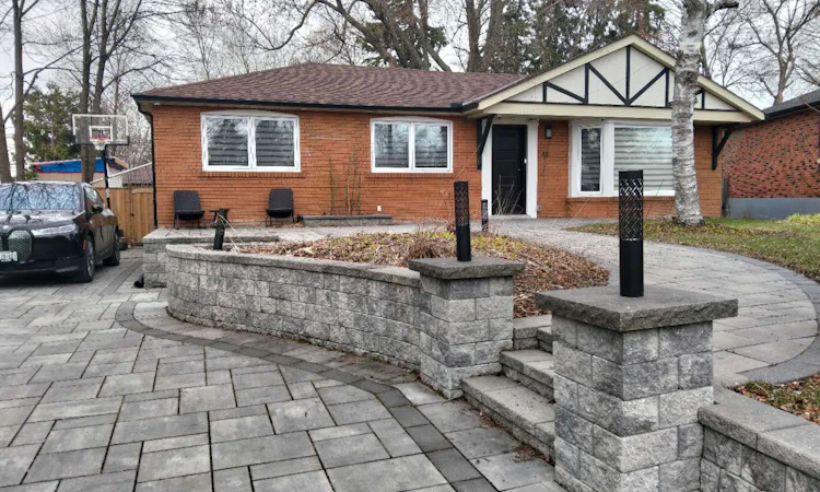 48 Lincoln Green Drive