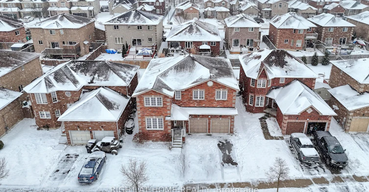 1215 Lowrie Street, Innisfil, ON, L9S 0E5