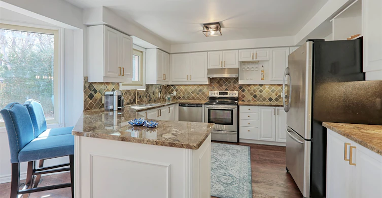 236 Mccaffrey Road, Newmarket, ON, L3X 1J3 - 8