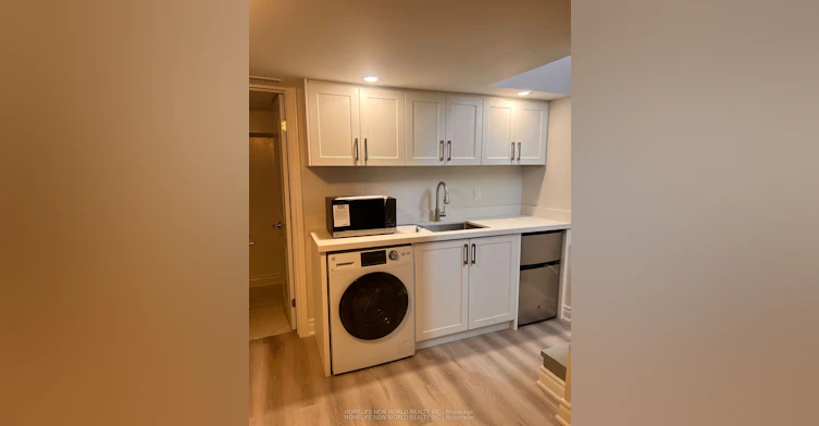 Main-98 Thornton Avenue, Bradford West Gwillimbury, ON, L3Z 1N4 - 14