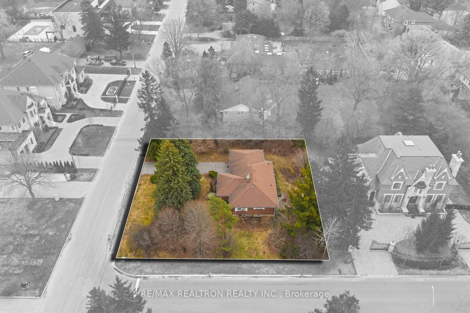 17 Denham Drive, Richmond Hill, ON, L4C 6H6
