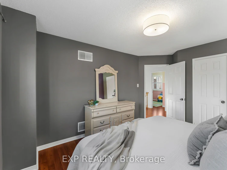 19 Natanya Boulevard, Georgina, ON, L4P 3R6 - 21